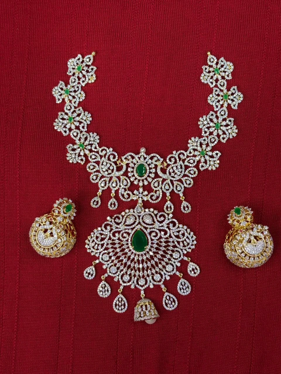 Elegant Emerald & Diamond Bridal Necklace Set