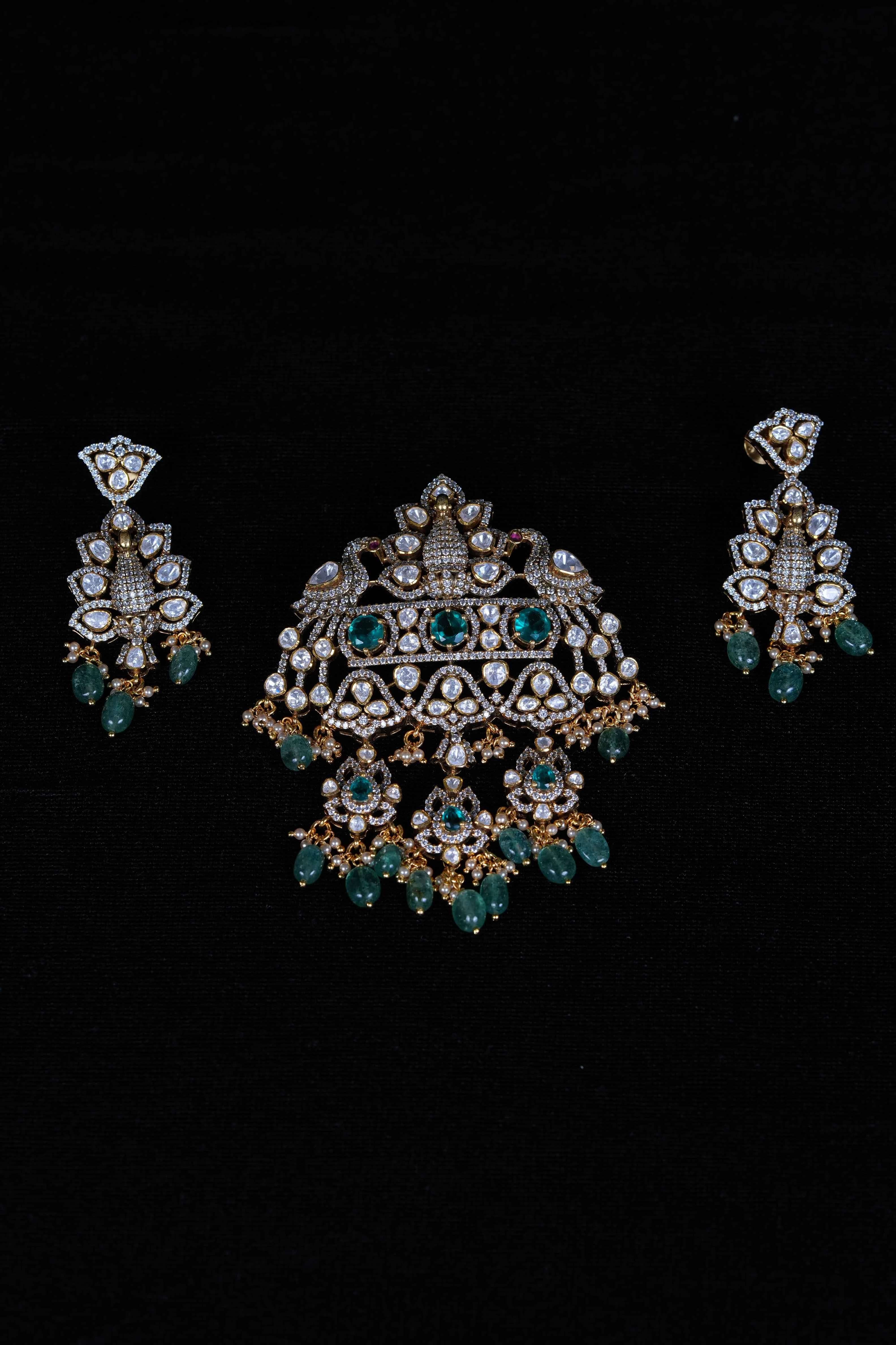 mossante victorian pendant set